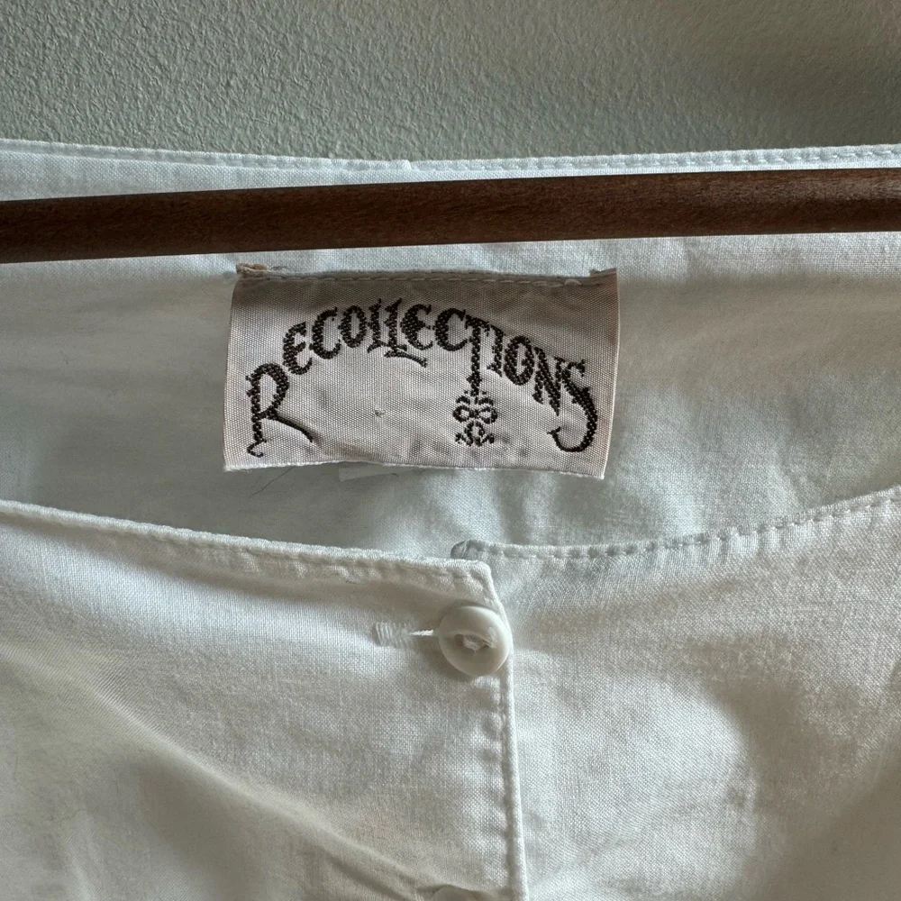 Vintage White Lace Women's Top With Puffy Sleeves Size Medium - Picture 4 of 7